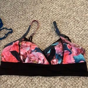 Lululemon bra